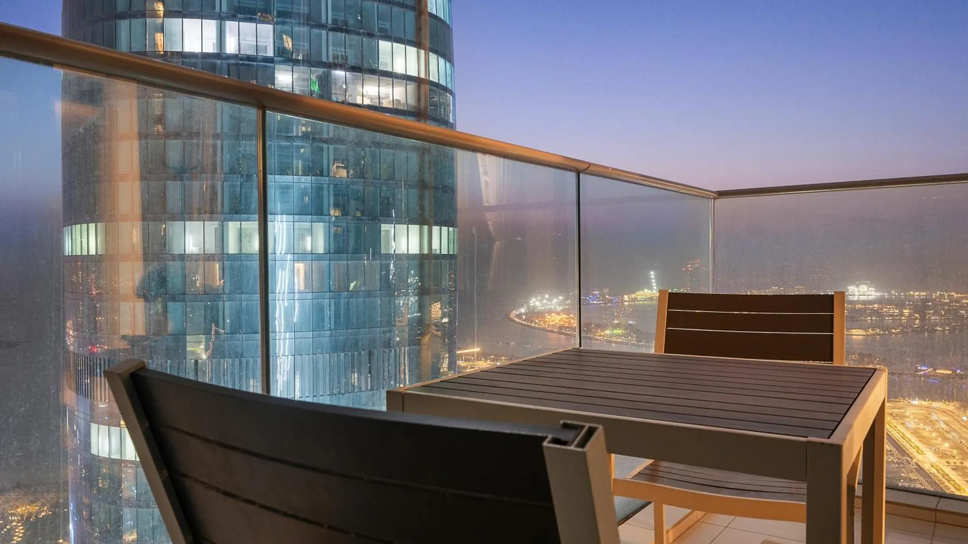 Apartment Dubai 2Br Flat, Marina Views, Pool Access, Parking, Walk To Mall